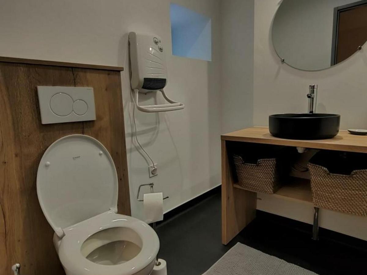 Gite De Charme Avec Jardin Et Wifi A Chalmazel-Jeansagniere - Fr-1-496-249 Kültér fotó