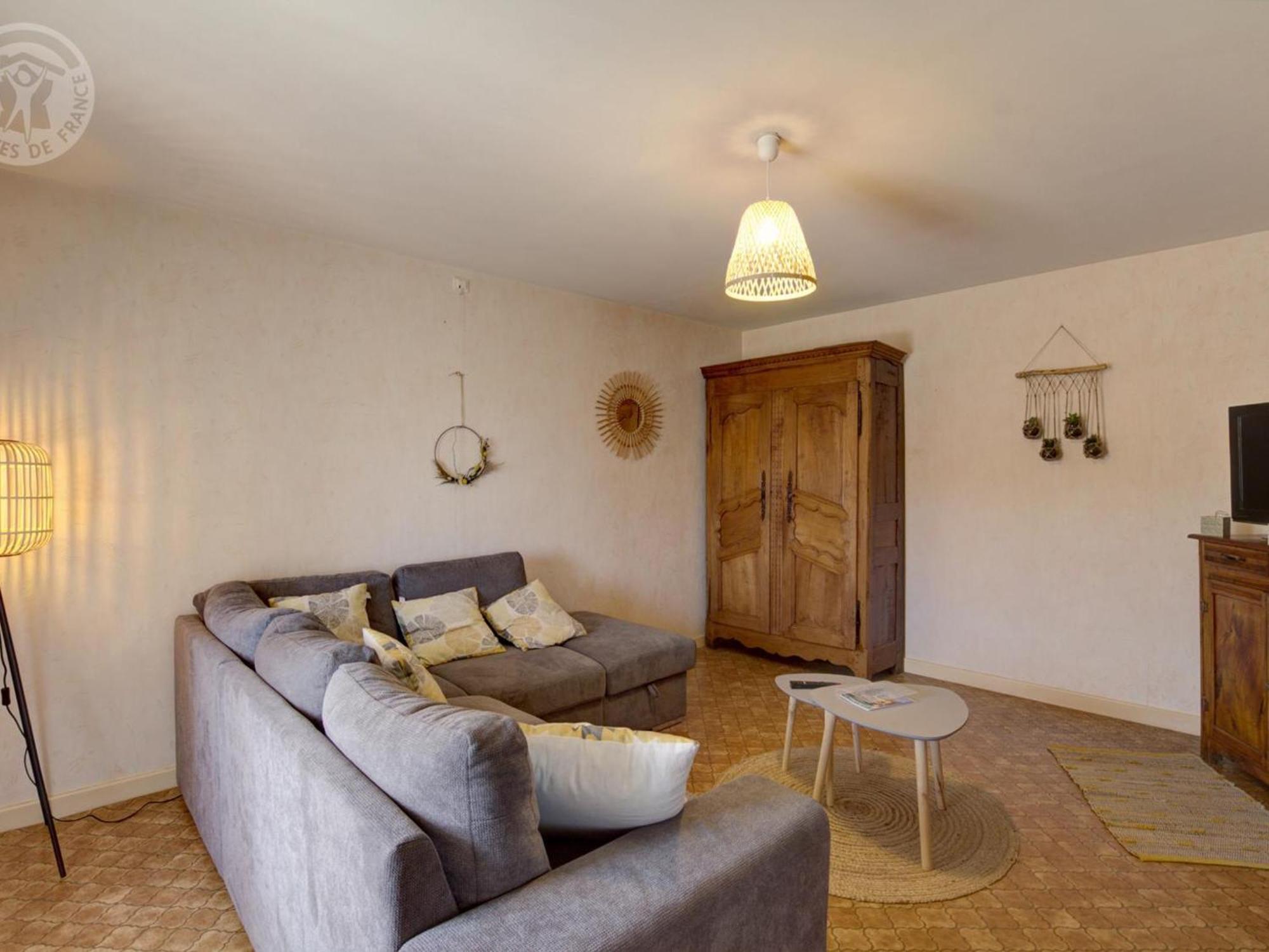 Gite De Charme Avec Jardin Et Wifi A Chalmazel-Jeansagniere - Fr-1-496-249 Kültér fotó